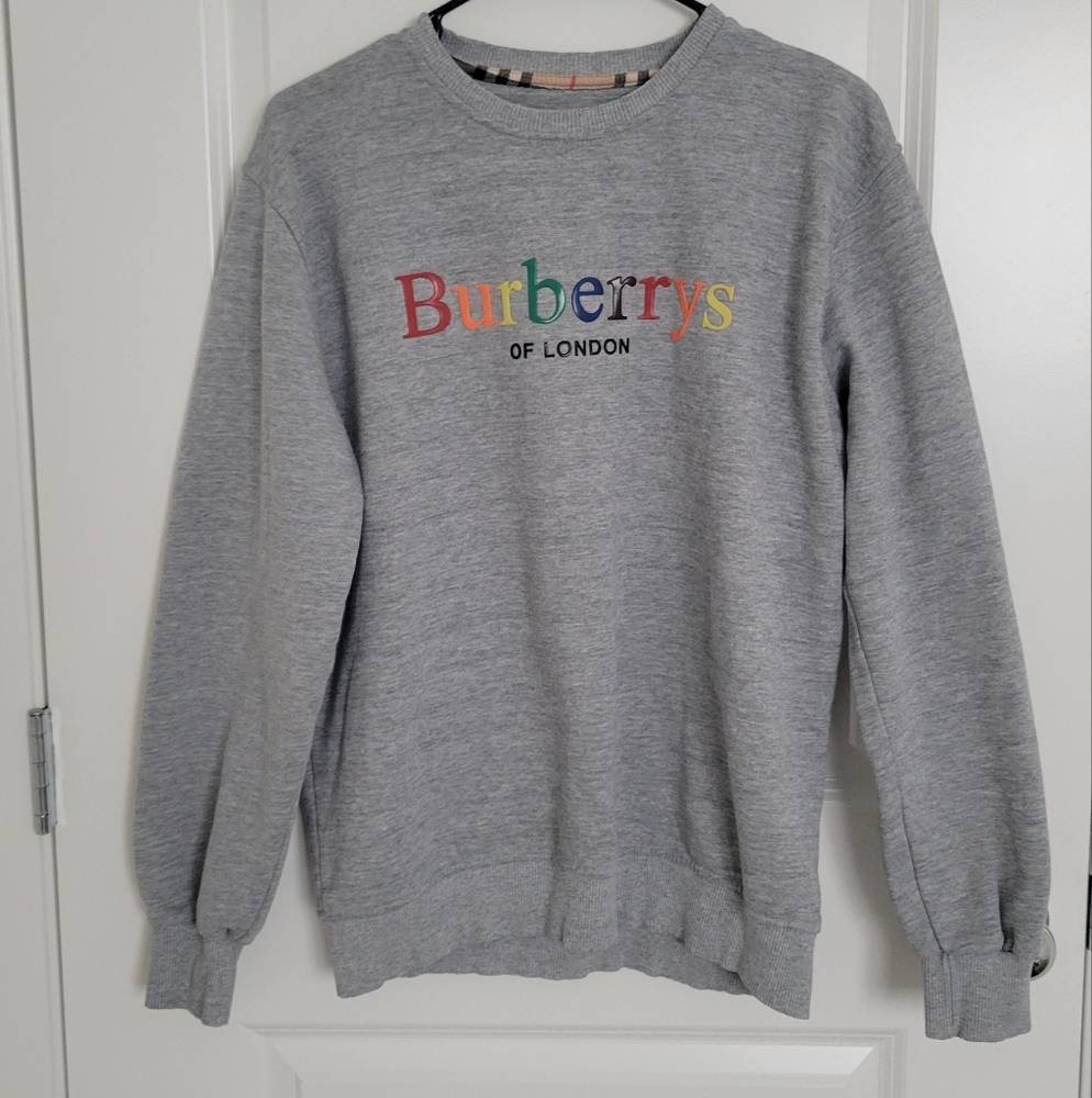 Burberry Pullover Size Medium
